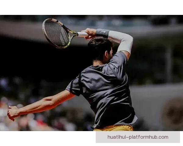 十场半决赛涌现五大黑马 纳豆小弟首次闯入争冠战 张帅丢失行李急求助